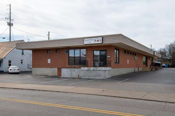104 N Greenwood St, Lebanon, TN 37087