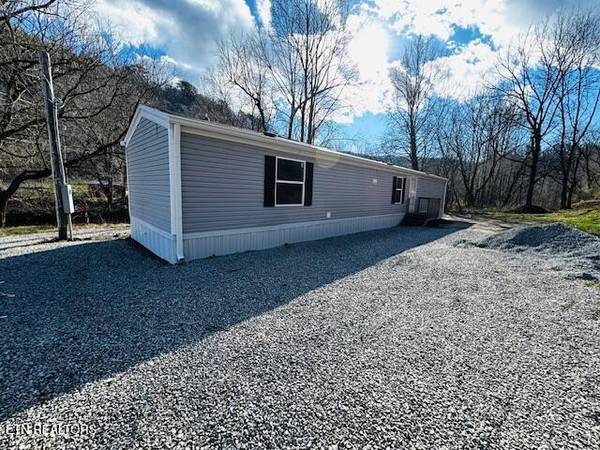 1307 Briceville Hwy, Briceville, TN 37710