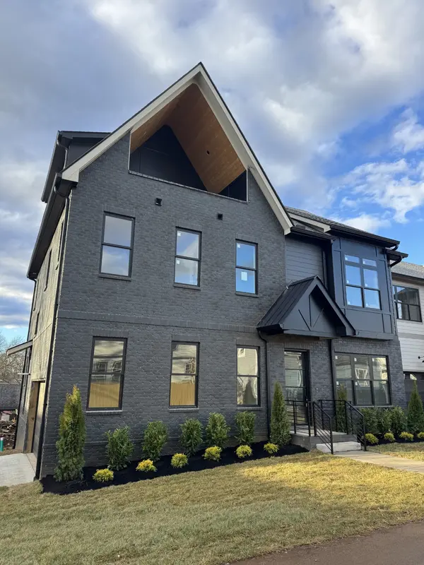 1311 61st Ave #N, Nashville, TN 37209