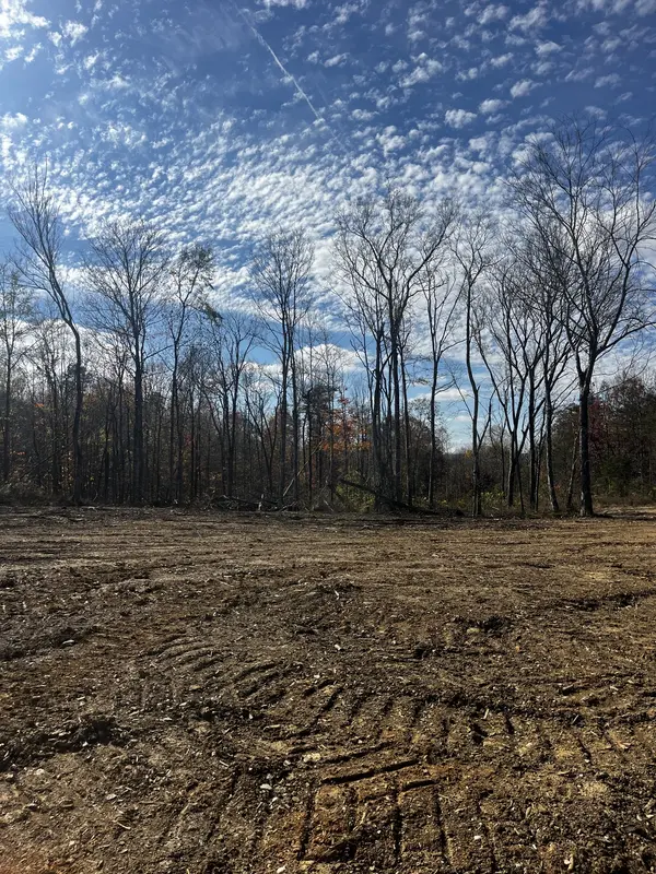 1 Northcutts Cove Road, Mc Minnville, TN 37110
