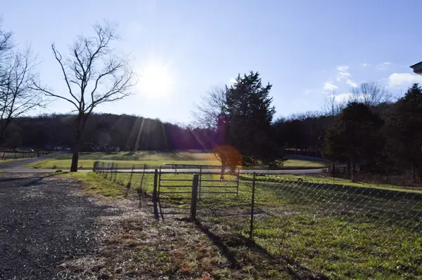 635 Celsor Rd, Hartsville, TN 37074