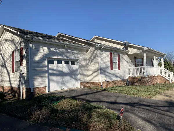 301 Rosson St, Summertown, TN 38483