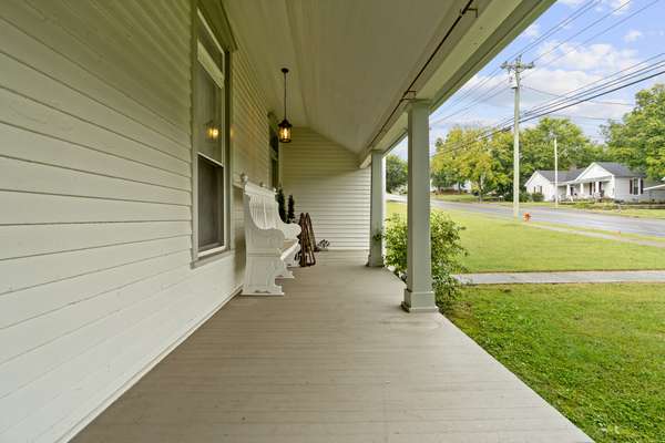 214 Washington St #W, Fayetteville, TN 37334