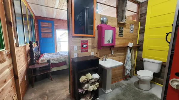 276 Schelley Rd, Gainesboro, TN 38562