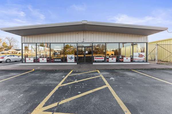 918 S College St, Winchester, TN 37398
