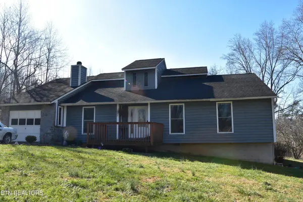 459 Dogwood Lane, Jacksboro, TN 37757