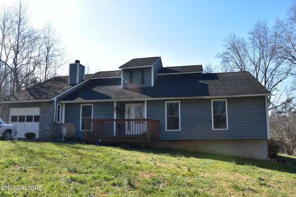 459 Dogwood Lane, Jacksboro, TN 37757
