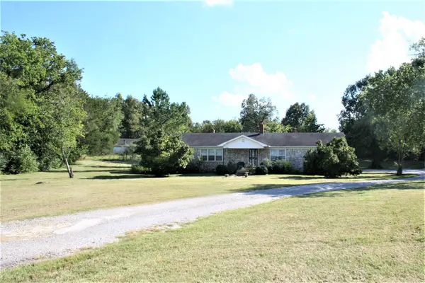 1361 E Commerce St, Lewisburg, TN 37091