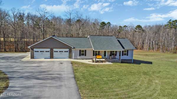 1926 Old Grimsley Rd, Grimsley, TN 38565