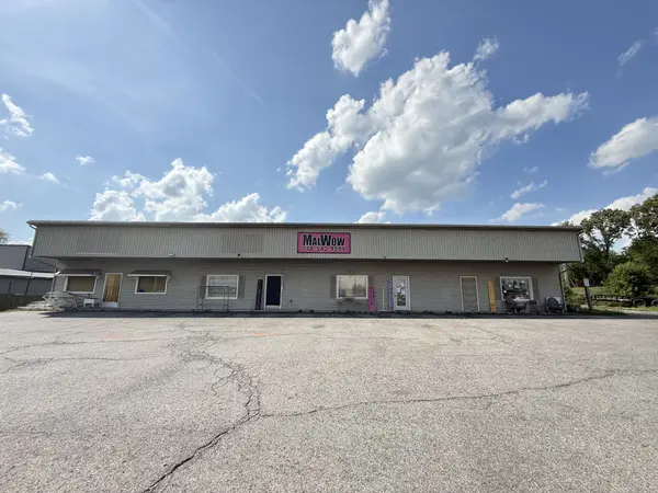 2111 Robert L Draper Way, Powderly, KY 42367