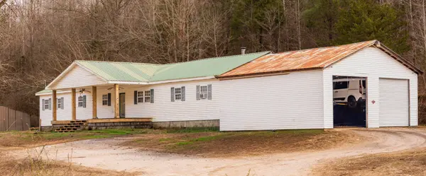 105 Pollock Hollow Rd, Minor Hill, TN 38473