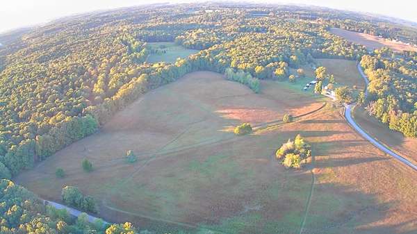 0 Old Nashville Highway, Mc Ewen, TN 37101