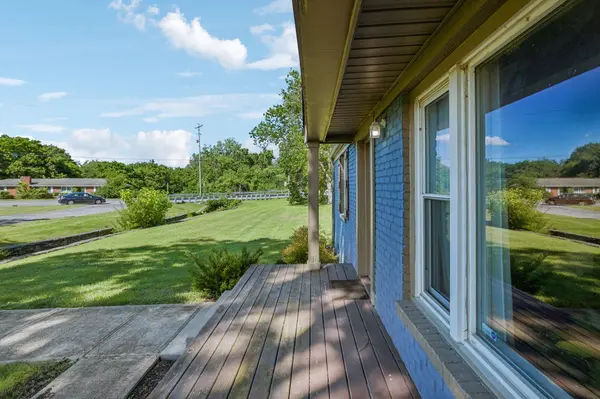 1201 S Graycroft Ave, Madison, TN 37115