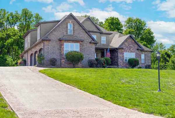 2142 Trieste Trl, Adams, TN 37010