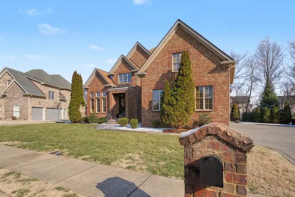 1812 Mosaic Trl, Murfreesboro, TN 37130