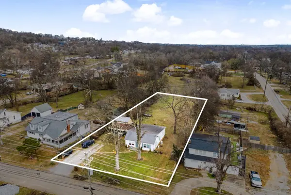 737 Saunders Ct, Nashville, TN 37216