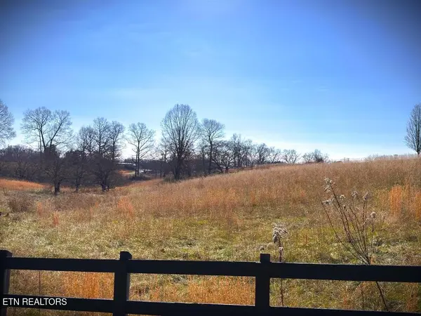 4020 Bunker Hill Rd, Cookeville, TN 38506