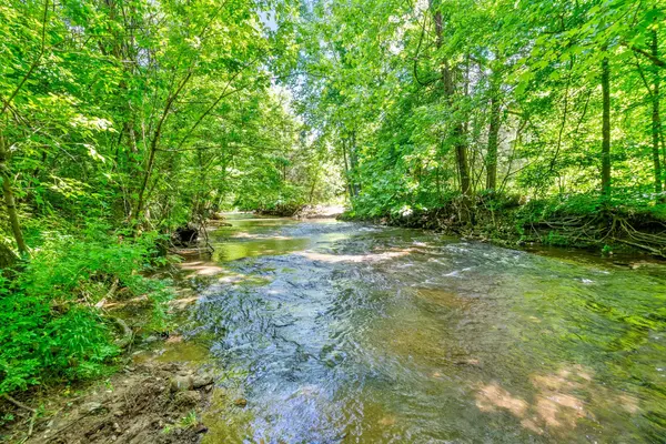 3712 Budds Creek Rd, Palmyra, TN 37142