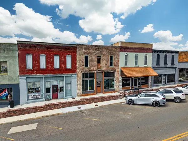 213 Main Ave #S, Fayetteville, TN 37334