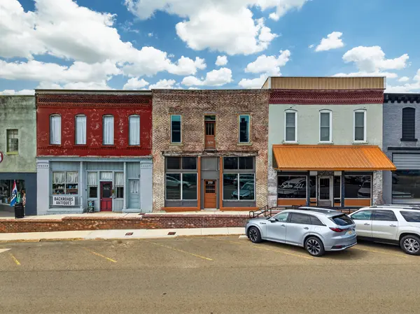 213 Main Ave #S, Fayetteville, TN 37334