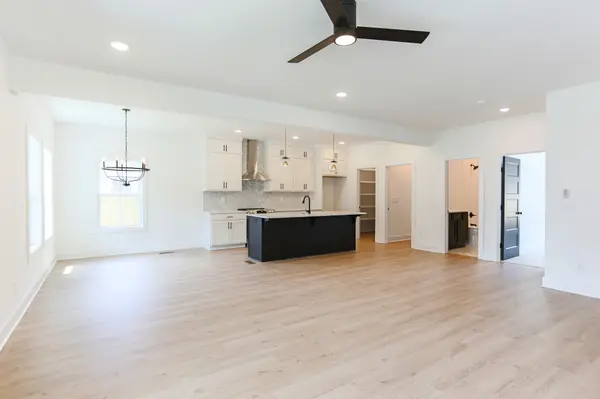 127 Cleveland St, Nashville, TN 37207