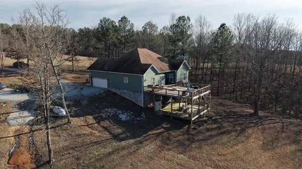 240 Thunder Ridge Dr, South Pittsburg, TN 37380