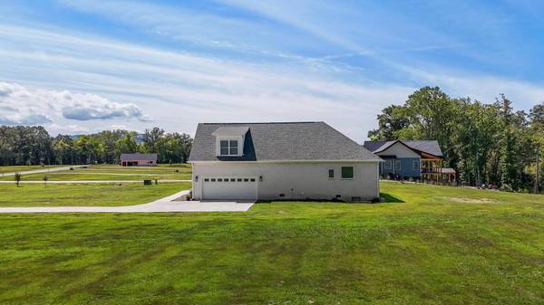 250 Sunset Blvd, White Pine, TN 37890