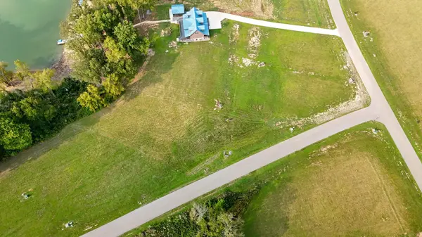38 English Mountain Pt, White Pine, TN 37890