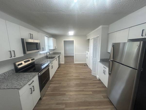 6 McKendree Cir, Hermitage, TN 37076