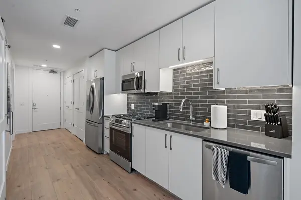 1212 Demonbreun St #806, Nashville, TN 37203