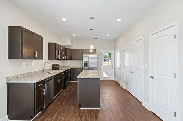 841 Professional Park Dr, Clarksville, TN 37040