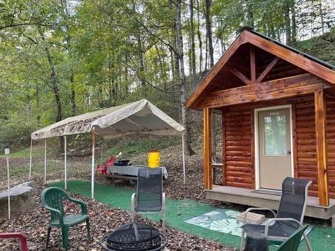 6 Riverbend Rd, Horse Cave, KY 42749