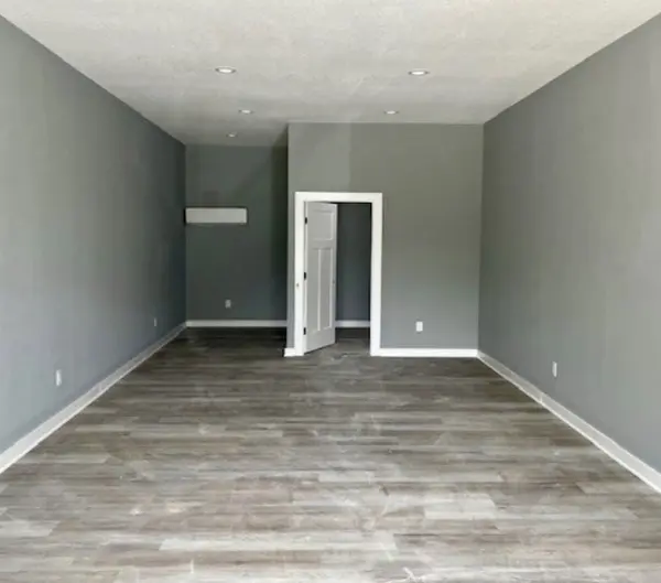 2338 N Jackson St, Normandy, TN 37360