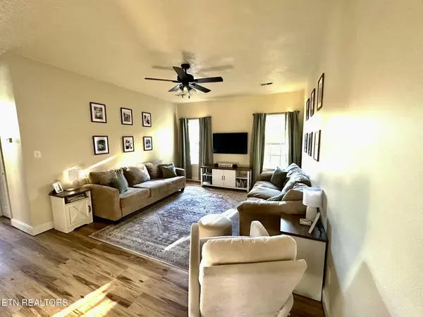 2440 Honey Grove Lane, Knoxville, TN 37923