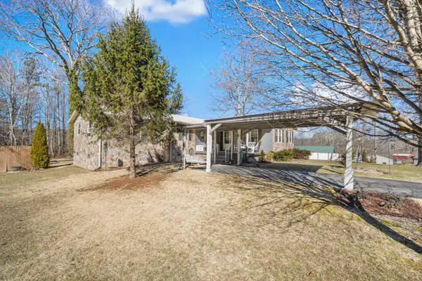 104 Brown Ln, Tracy City, TN 37387