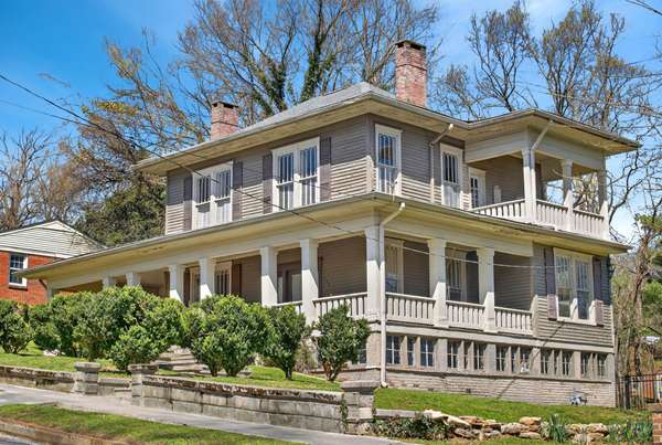 702 Washington Ave, Mount Pleasant, TN 38474