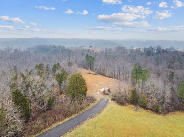 0 Holly Bend Dr, Byrdstown, TN 38549