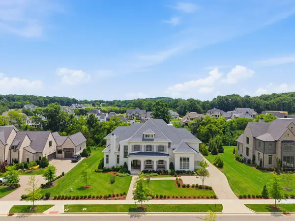 1702 Southwick Dr, Brentwood, TN 37027