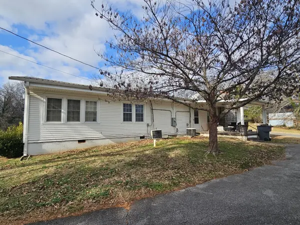 210 Twin Oaks Rd, Mcminnville, TN 37110