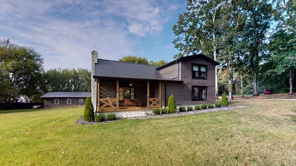 2739 Thompson Station Rd #E, Thompsons Station, TN 37179
