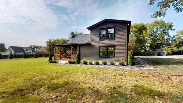 2739 Thompson Station Rd #E, Thompsons Station, TN 37179