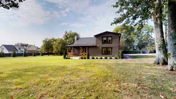 2739 Thompson Station Rd #E, Thompsons Station, TN 37179