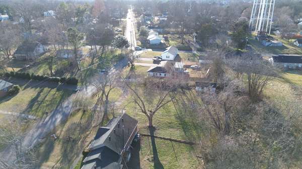 109 7th Ave #NE, Winchester, TN 37398