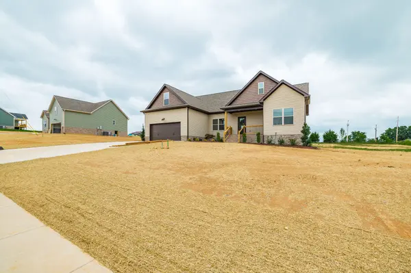 1200 Vickie Ln, Portland, TN 37148