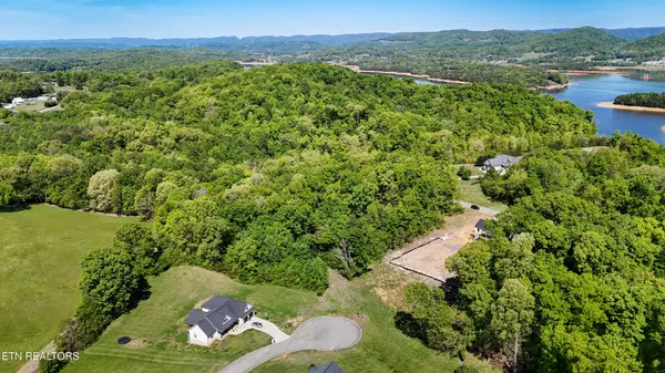 6312 Turners Pond Tr, Russellville, TN 37860