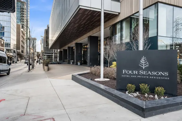 160 2nd Ave #S #2003, Nashville, TN 37201