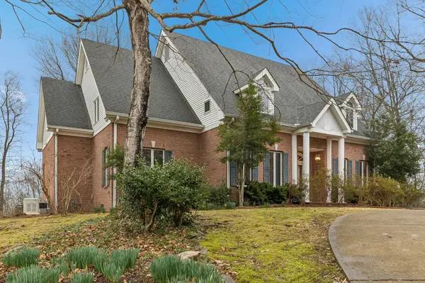 1010 Street Rd, Kingston Springs, TN 37082