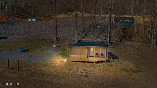 1013 Cloud Creek Rd, Rogersville, TN 37857