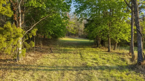 1672 Rabe Coats Rd, Westmoreland, TN 37186