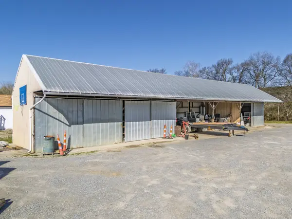 1100 Winchester Hwy, Fayetteville, TN 37334